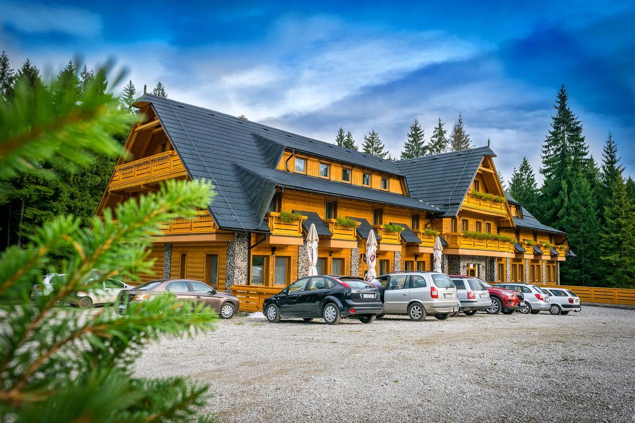 Horsky Hotel Kristina Hrustin Exterior foto